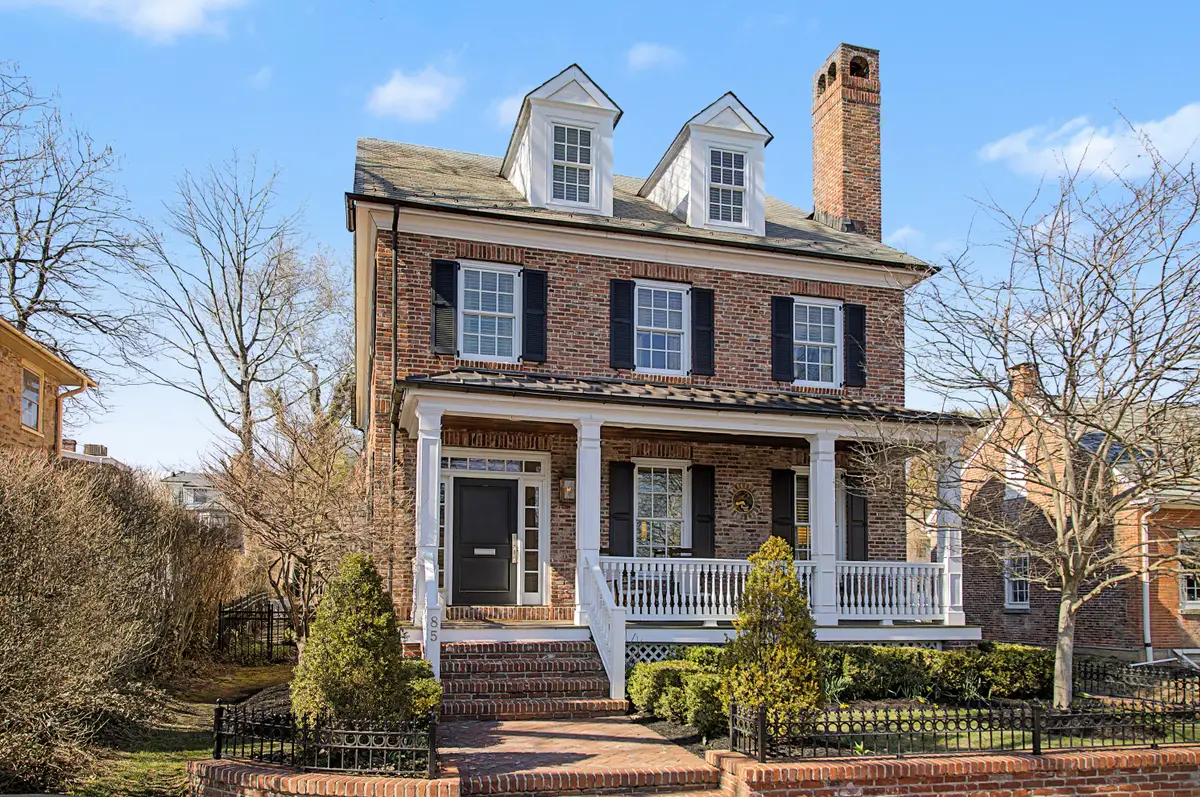 85 E Oakland Ave, Doylestown, PA 18901 - #1