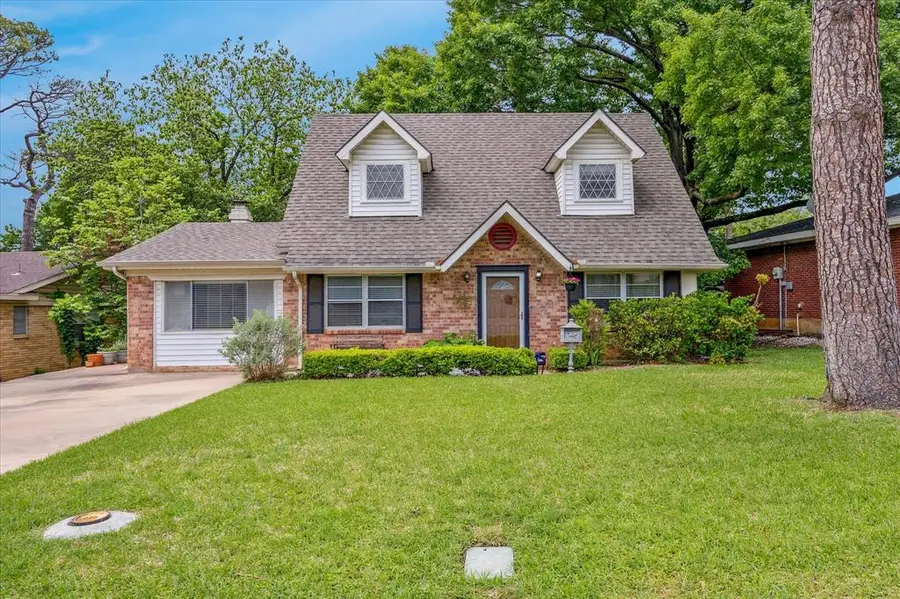 2004 Valley Lane, Arlington, TX 76013 - #2