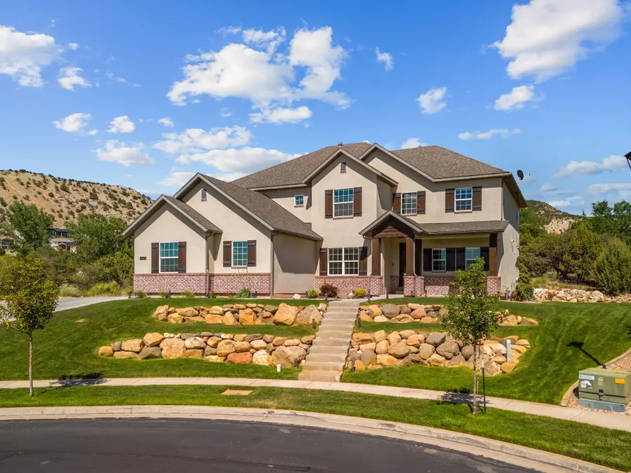 1254 N Ridgeway Dr, Cedar City, UT 84721 - #2