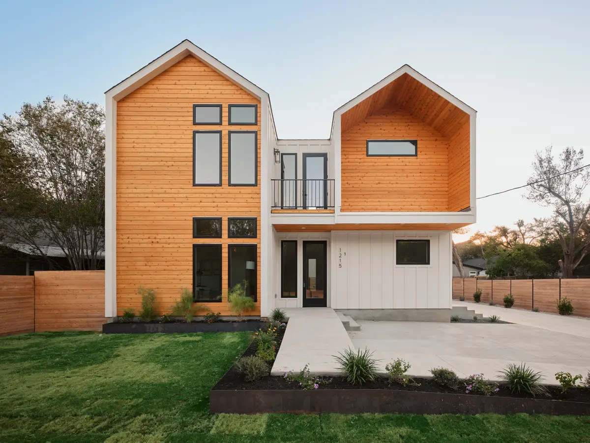 1215 Fort Branch Blvd #1, Austin, TX 78721 - Image #1