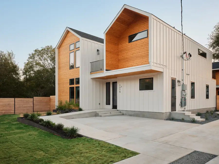 1215 Fort Branch Blvd #1, Austin, TX 78721 - Image #2