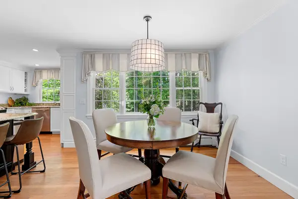 37 Moore Rd, Wayland, MA 01778