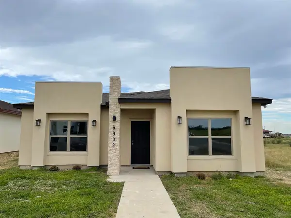 6908 Molinos Dr, Laredo, TX 78046