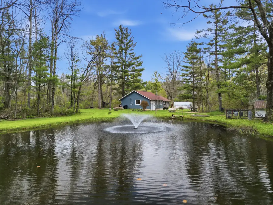 7140 N Amy School Road, Howard City, MI 49329 - #3