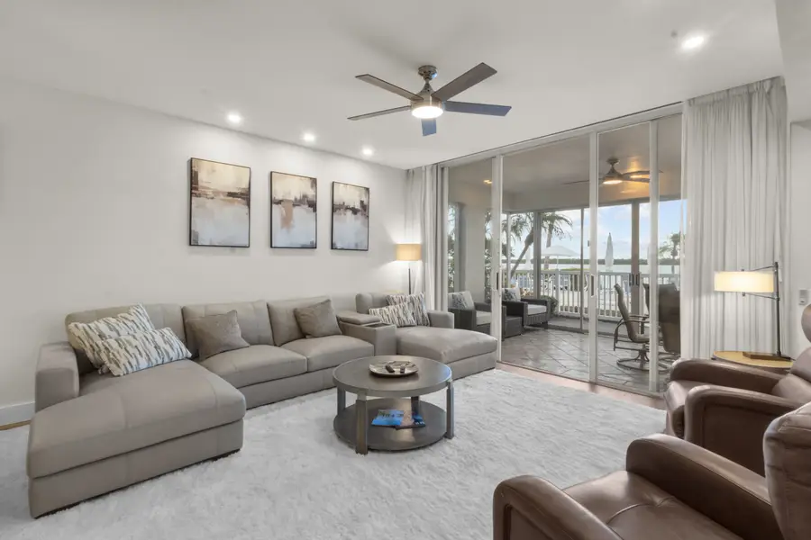 615 Dream Island Place #105, Longboat Key, FL 34228 - #3