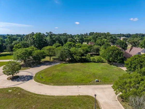 100 Elm Tree Cir, Bullard, TX 75757