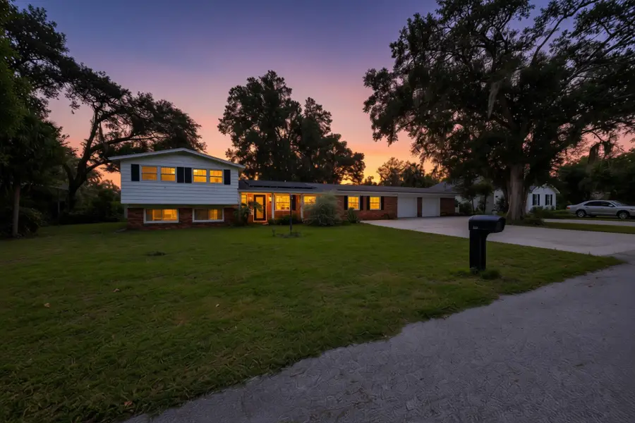 401 Overland Drive, Brandon, FL 33511 - #3