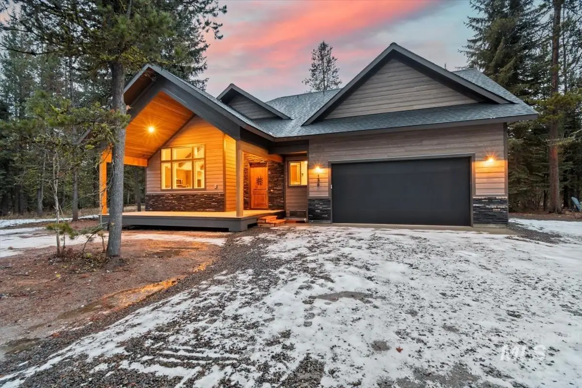 136 Jacks Loop, Donnelly, ID 83615 - Image #1