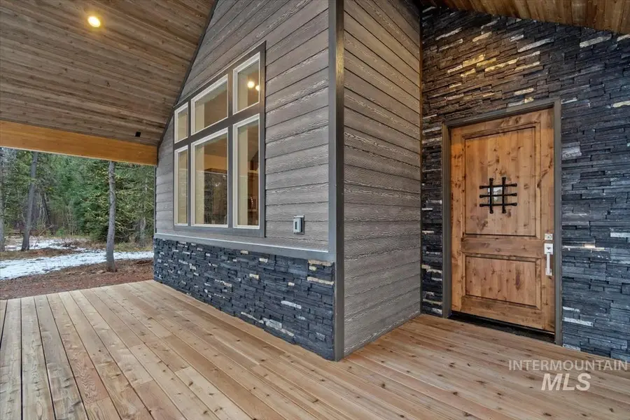 136 Jacks Loop, Donnelly, ID 83615 - Image #3