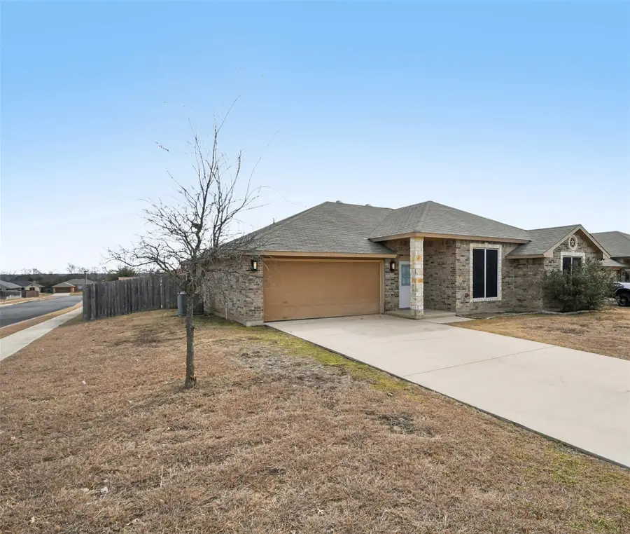 218 Dober St, Nolanville, TX 76559 - #2