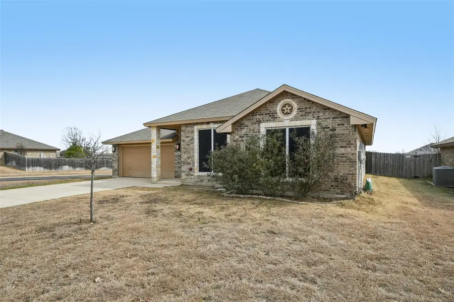 218 Dober St, Nolanville, TX 76559 - #3