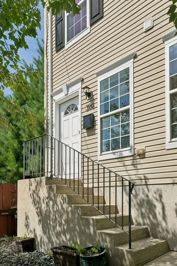 396 Delmar St, PHILADELPHIA, PA 19128