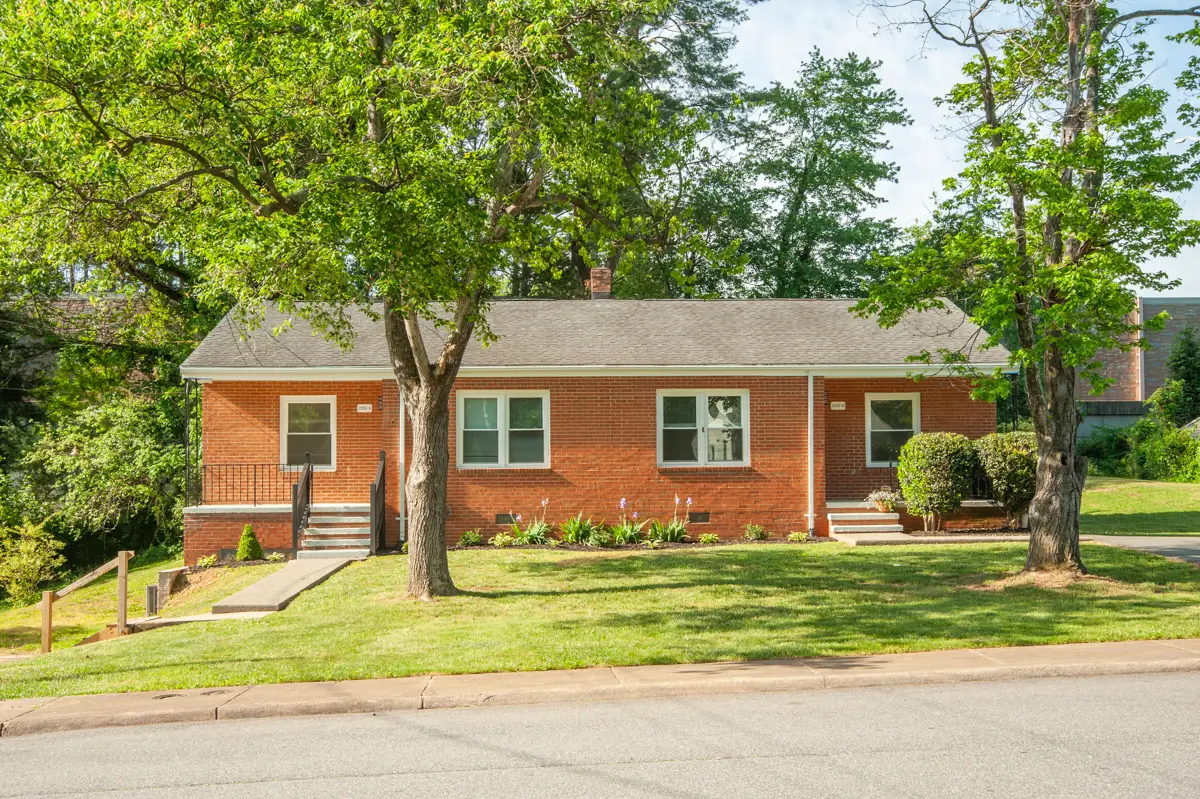 2218 Wayne Ave, Charlottesville, VA 22901 - #1