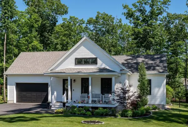 3 Belfast Lane, Kennebunk, ME 04043