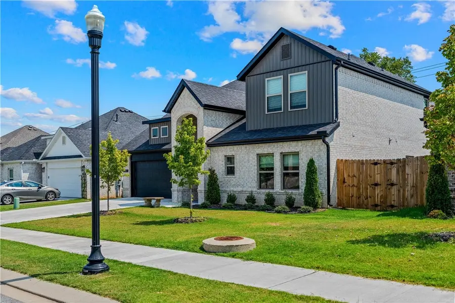 7201 SW Basswood Avenue, Bentonville, AR 72713 - #3
