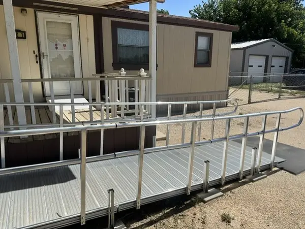 701 Caballo Rd, Carlsbad, NM 88220