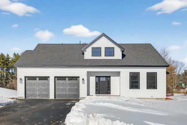 144 Owl's Nest Road, Portland, ME 04102