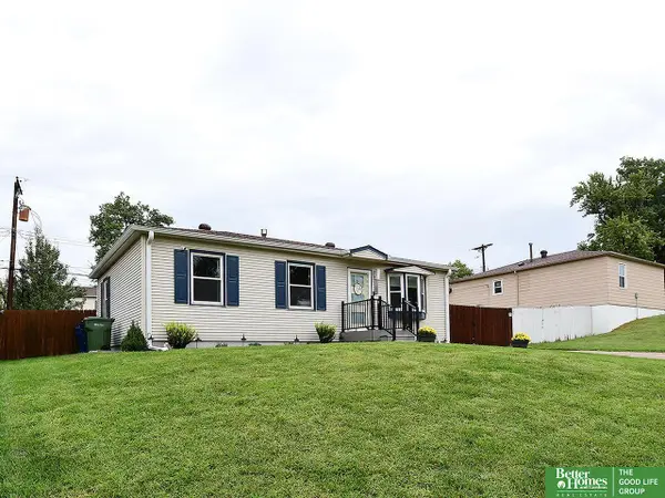 2206 Lillian Street, Bellevue, NE 68147