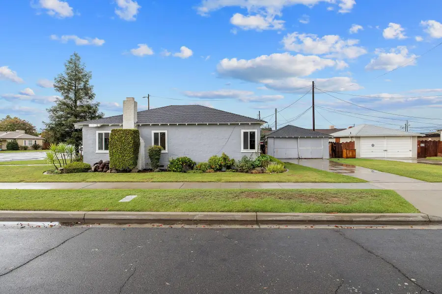 3021 E Simpson Avenue, Fresno, CA 93703 - Image #2
