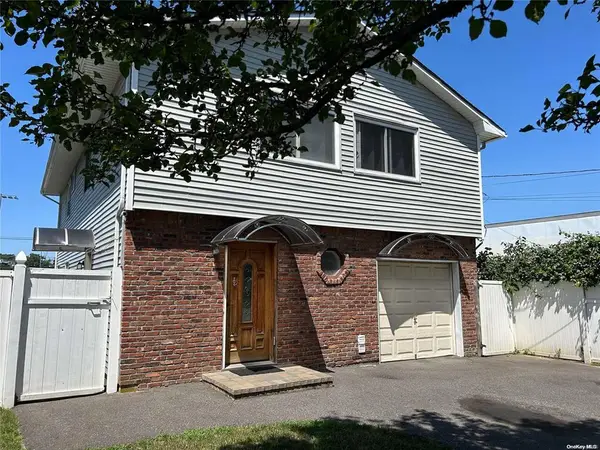 3 Wilson Court, Massapequa, NY 11758