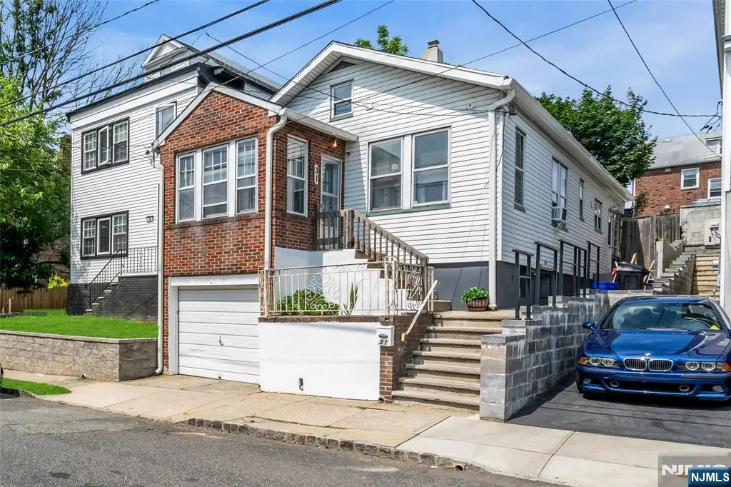 31 Mount Prospect Ave, Belleville, NJ 07109 - Image #1