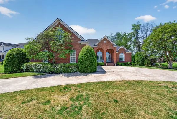 318 Hurst Dr, Old Hickory, TN 37138