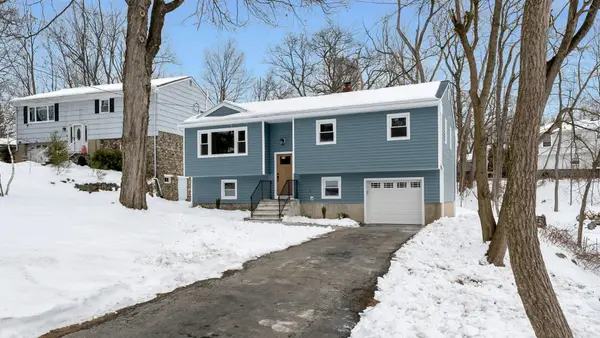 120 Star Lake Rd, Bloomingdale Boro, NJ 07403