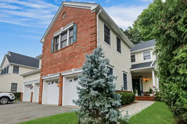 709 Fieldstone Ter, Wyckoff Twp., NJ 07481