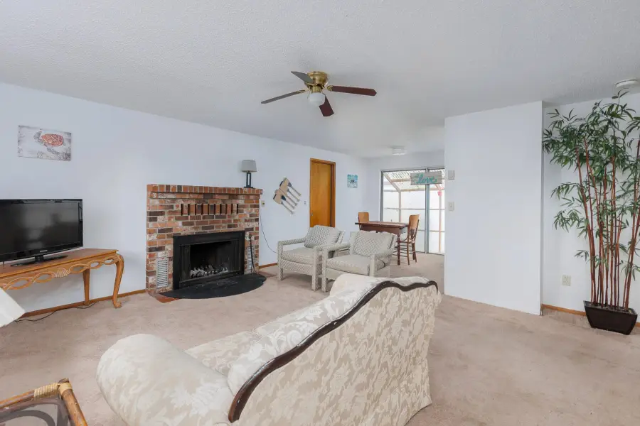 906/916 NE Douglas St, Newport, OR 97365 - #3