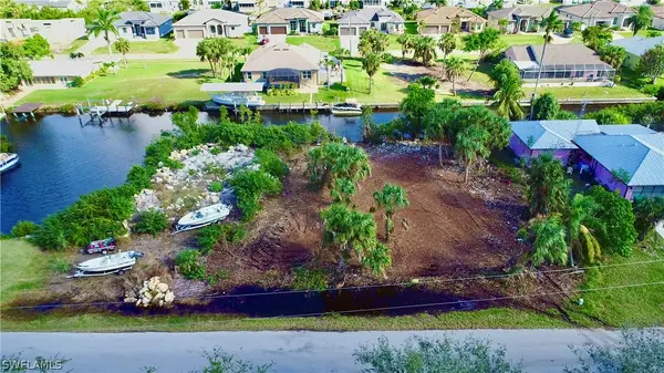 4114 Palm Dr, Punta Gorda, FL 33950