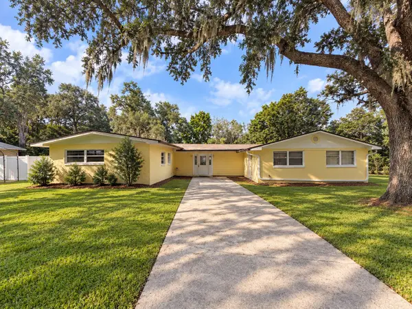 2508 Stoer Island Drive, LEESBURG, FL 34748