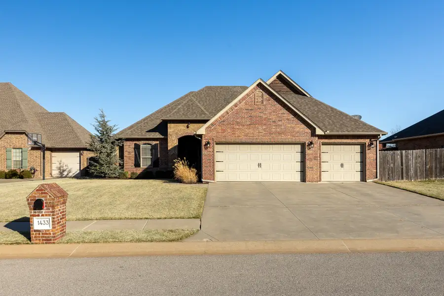 1433 Glenolde Place, Edmond, OK 73003 - #3