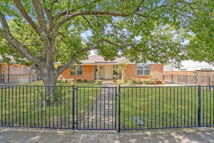 11315-11317 Lochwood Boulevard, Dallas, TX 75218 - #2