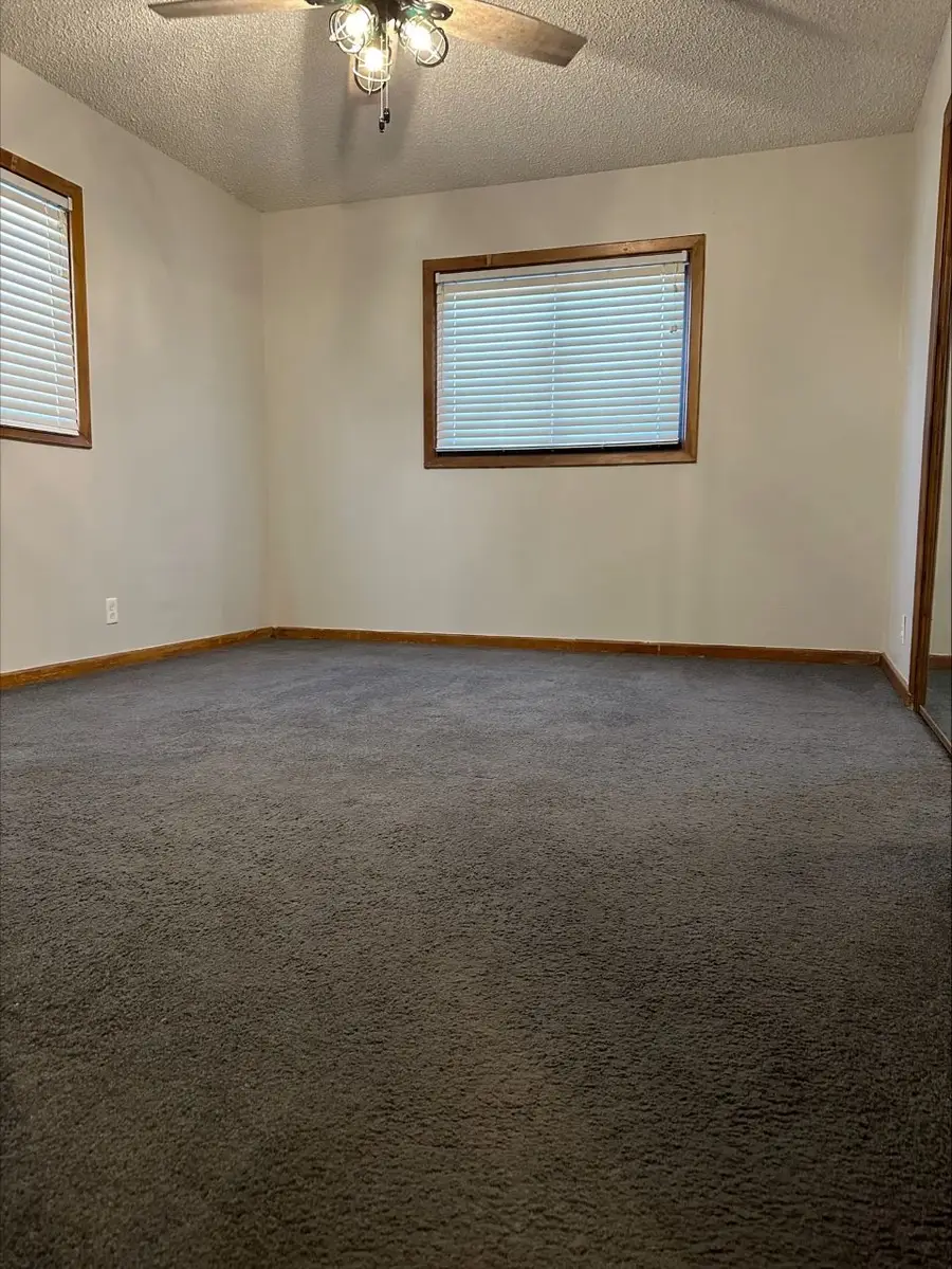 607 N Olive Street, Carlsbad, NM 88220 - Image #3