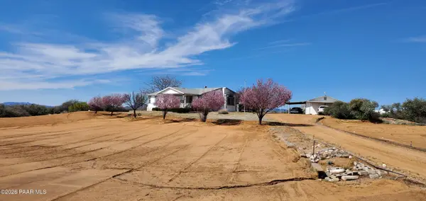 8910 S Highway 89, Wilhoit, AZ 86332