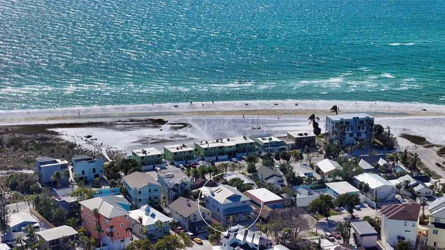 126/128 Avenida Veneccia, Sarasota, FL 34242 - #2