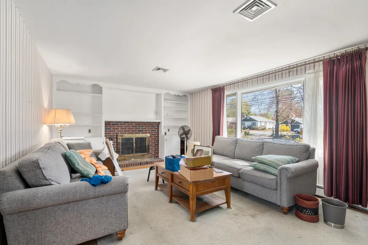 424 Central, Holliston, MA 01746 - #1