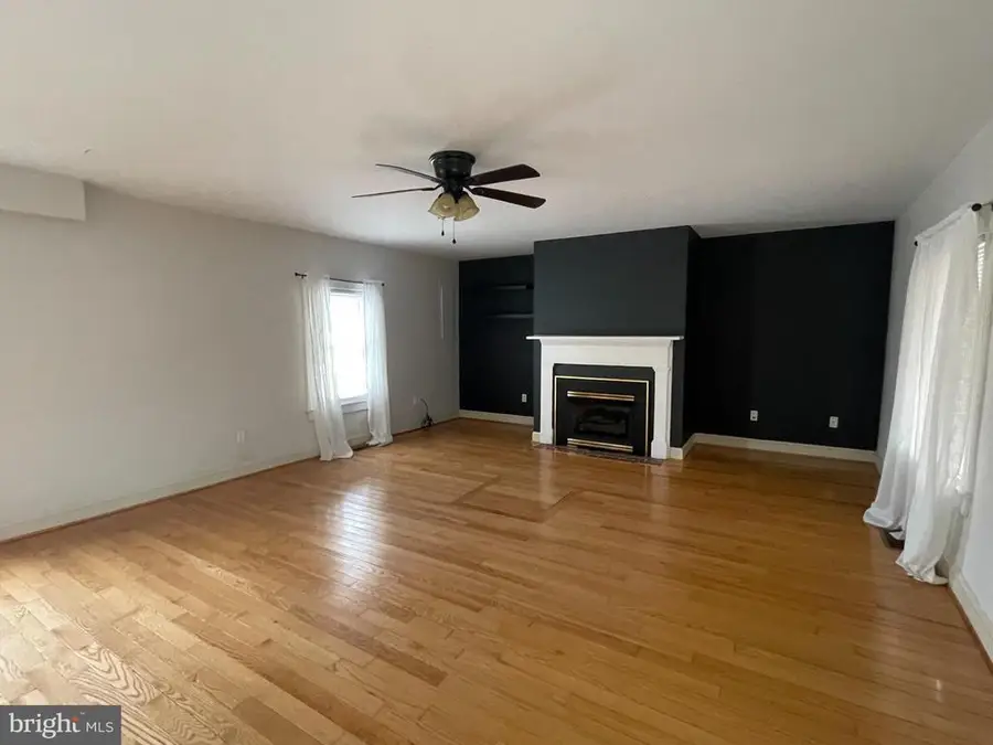 33 Crookhorn Rd, Montross, VA 22520 - #3