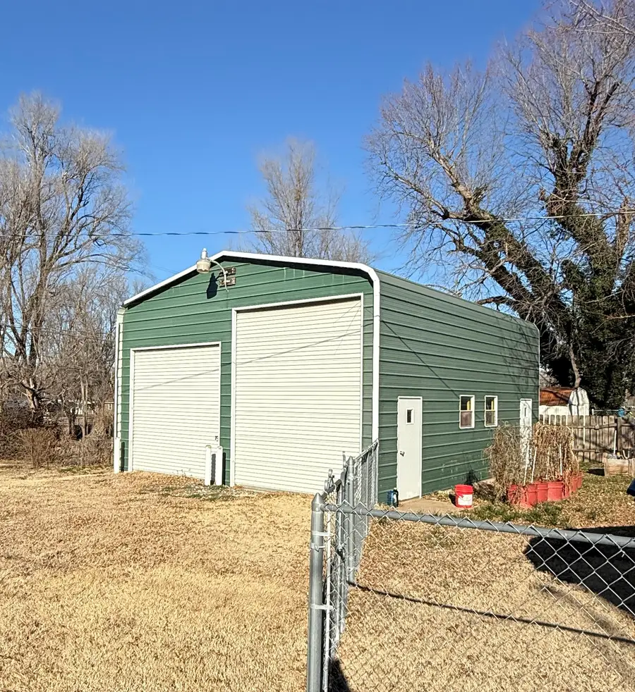 307 N Main St, Medicine Lodge, KS 67124 - Image #2
