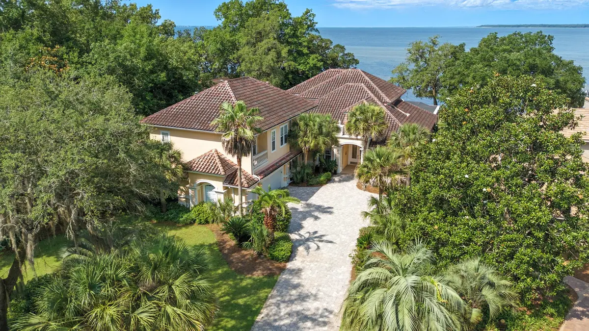 923 Lido Circle, Niceville, FL 32578 - #1
