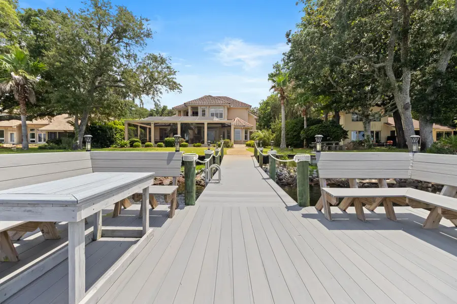 923 Lido Circle, Niceville, FL 32578 - #2