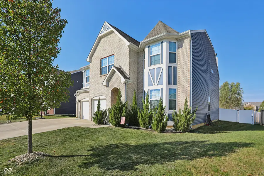 1664 Woodside Circle, Franklin, IN 46131 - Image #2