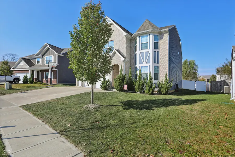 1664 Woodside Circle, Franklin, IN 46131 - Image #3