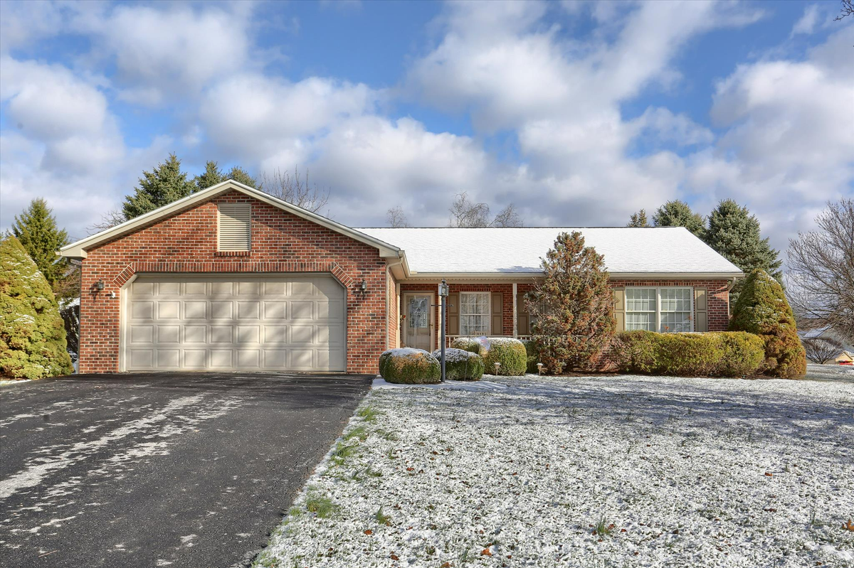 104 Farmhouse Ct, Mifflintown, PA 17059 - #1