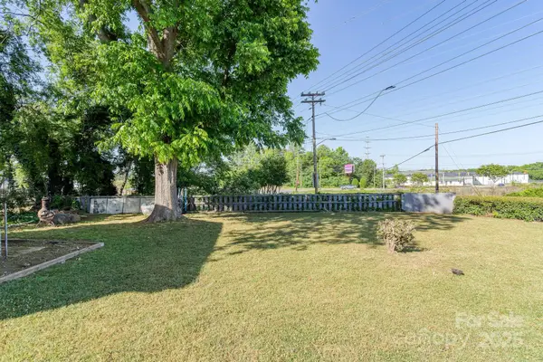 114 Norwood Drive, Charlotte, NC 28208