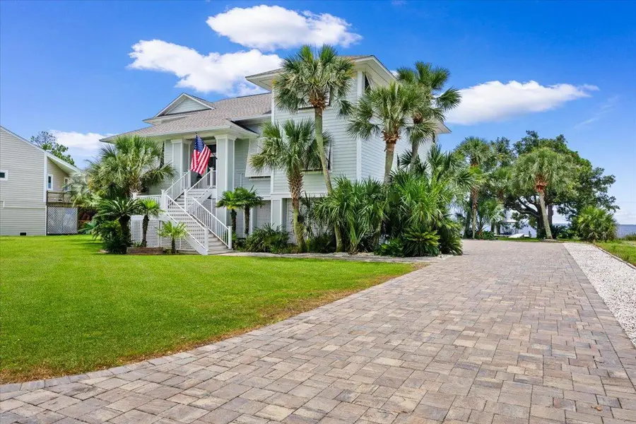 7813 Petersen Pt Rd, Milton, FL 32583 - #2