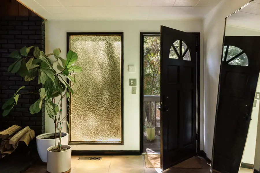 24571 Geneva, Crestline, CA 92325 - Image #2