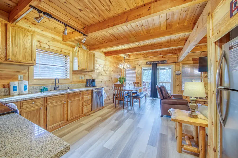 3079 Walden Ridge Rd, Sevierville, TN 37862 - #3