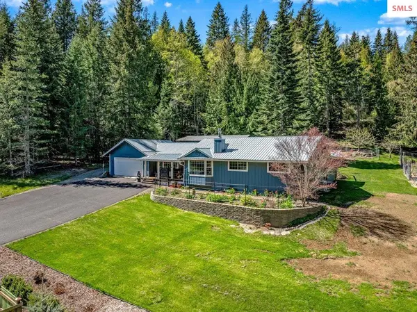 6364 Bottle Bay RD, Sagle, ID 83860