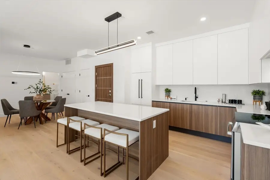 16 Stearns Rd 103 #103, Wellesley, MA 02482 - #3